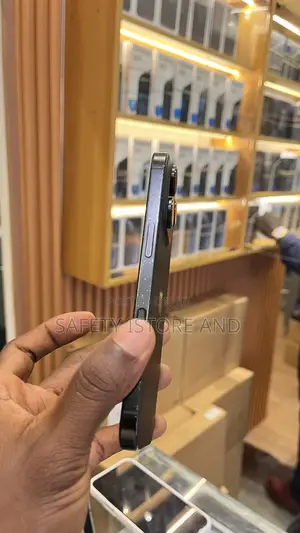 New Apple iPhone 16 Pro 128 GB Black
