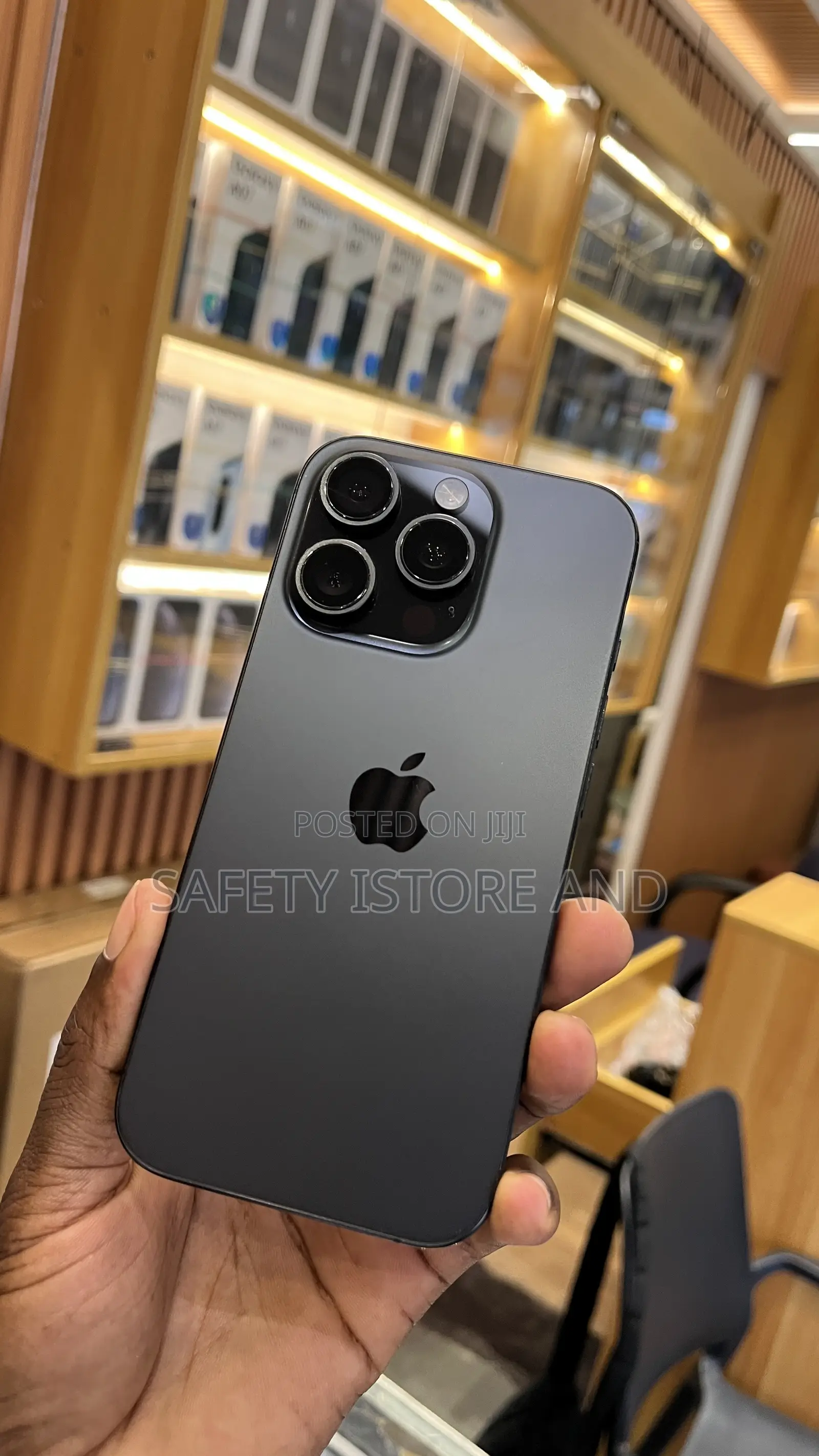 New Apple iPhone 16 Pro 128 GB Black