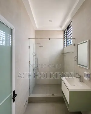 4bdrm House in West Trasacco, School Junction for sale