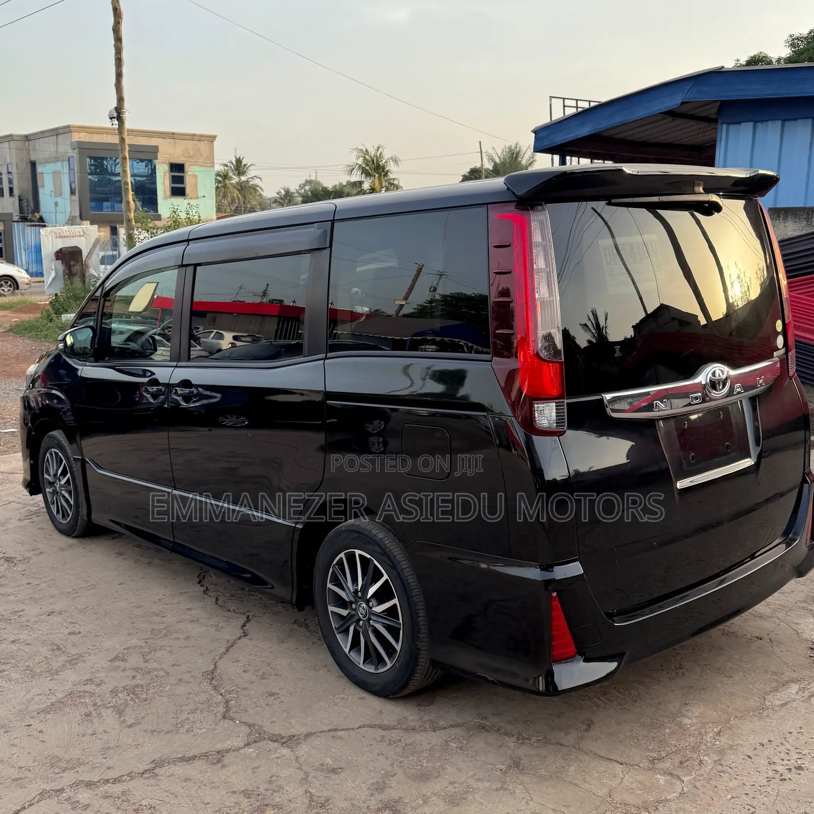 Toyota Voxy SV Premium 2014 Black