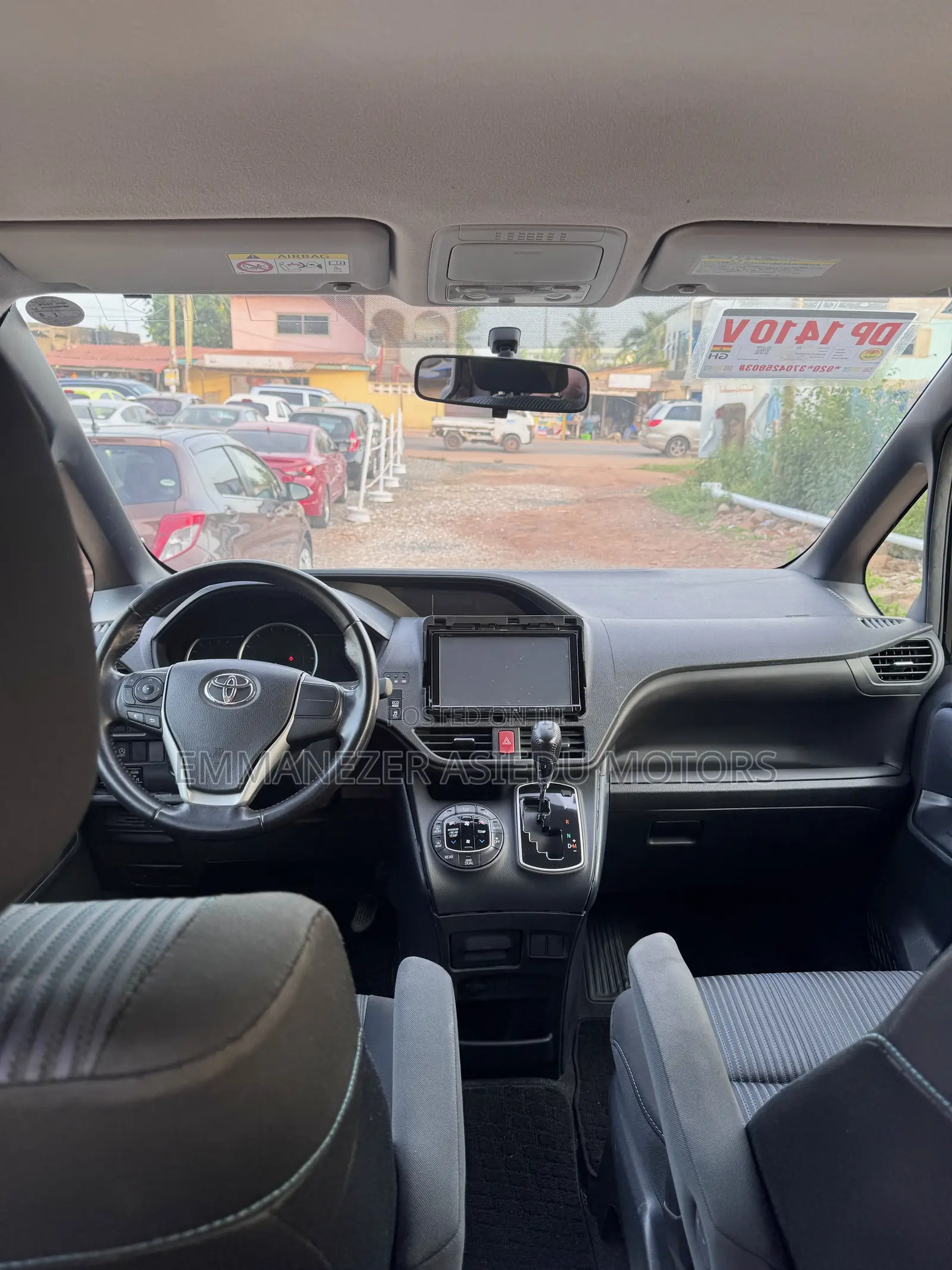 Toyota Voxy SV Premium 2014 Black