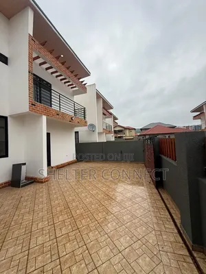 3bdrm Townhouse / Terrace in Oyarifa Special for rent