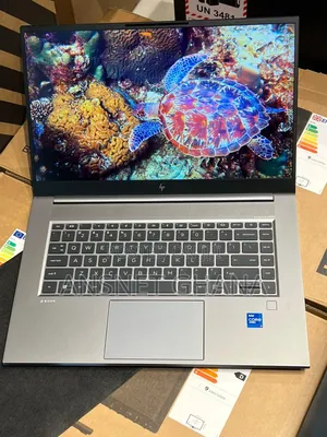 New Laptop HP ZBook Studio G8 32GB Intel Core i7 SSD 512GB