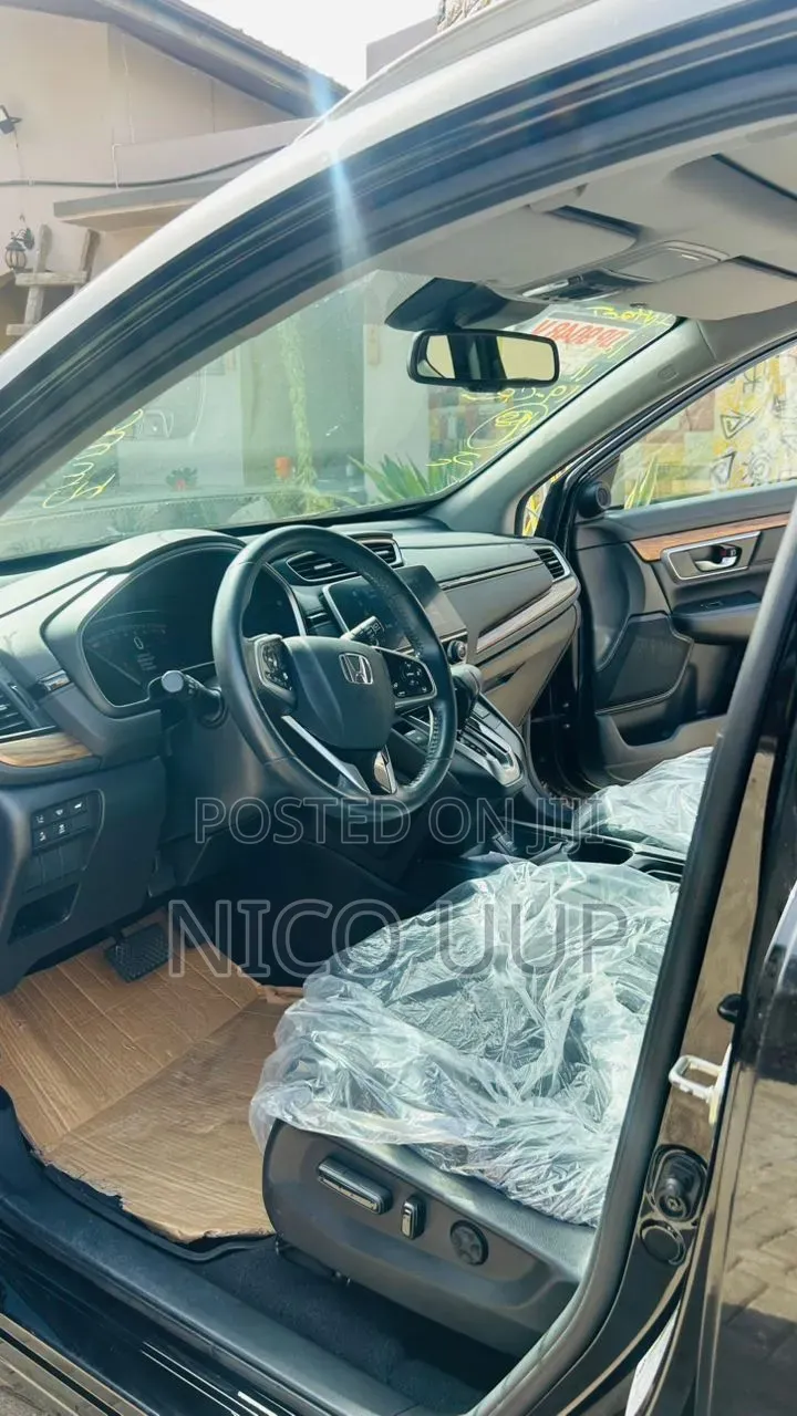 Honda CR-V Touring FWD 2019 Black