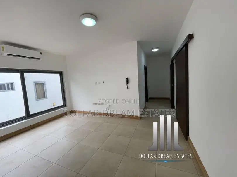 4bdrm Townhouse / Terrace in North Ridge for rent