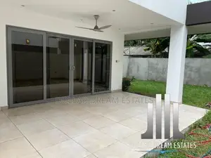 4bdrm Townhouse / Terrace in North Ridge for rent