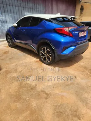 Toyota C-HR XLE Prermium FWD (2.0L 4cyl 2AM) 2018 Blue