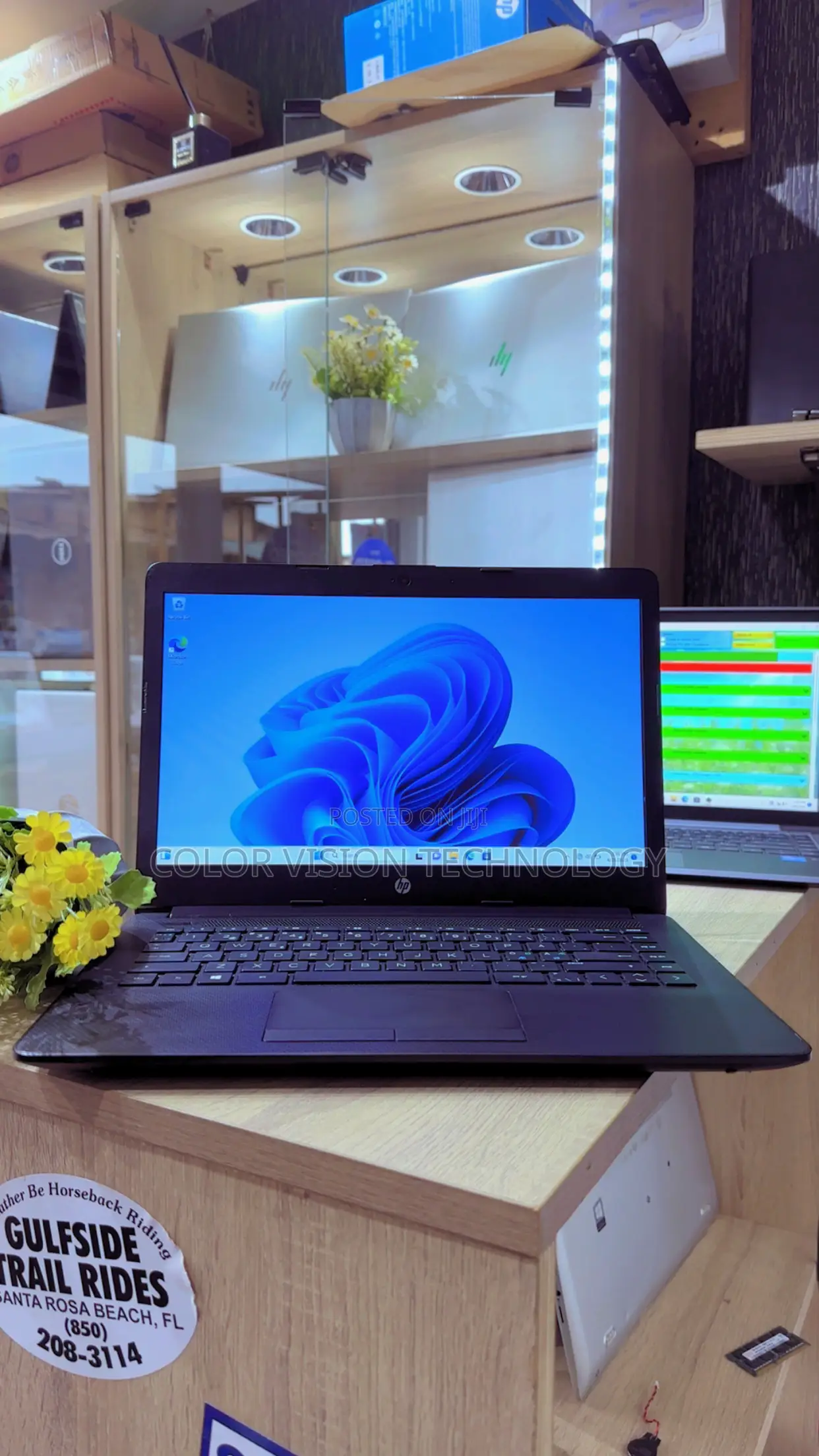 Laptop HP 14-dq1025cl 4GB AMD Ryzen 3 SSD 128GB