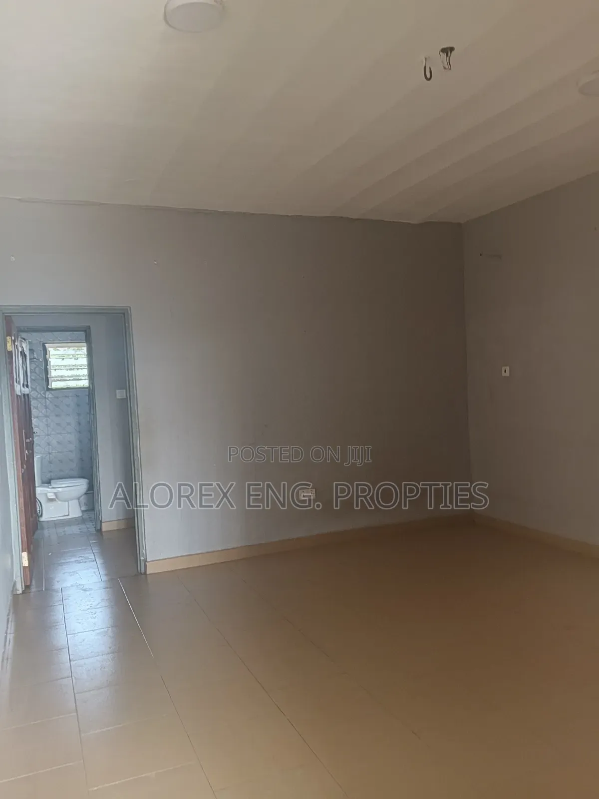 1bdrm Apartment in Adenta, Frafraha for rent