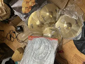 Zildjian ZBT Set of Cymbals