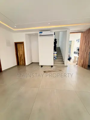 4bdrm Townhouse/Terrace in Mainstay Estates, East Legon for sale