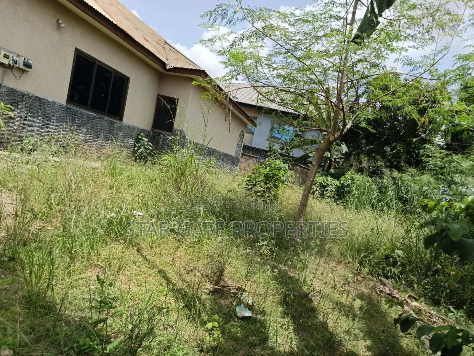4bdrm House in Kenyasi Brofoyeduru, Kumasi Metropolitan for sale