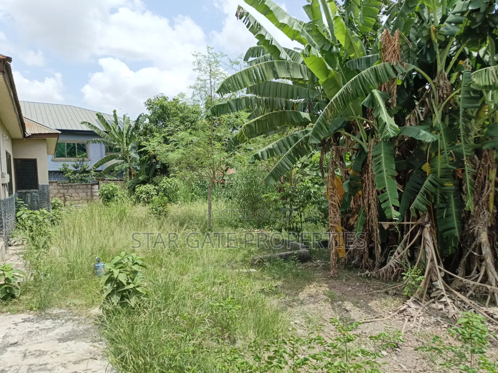 4bdrm House in Kenyasi Brofoyeduru, Kumasi Metropolitan for sale