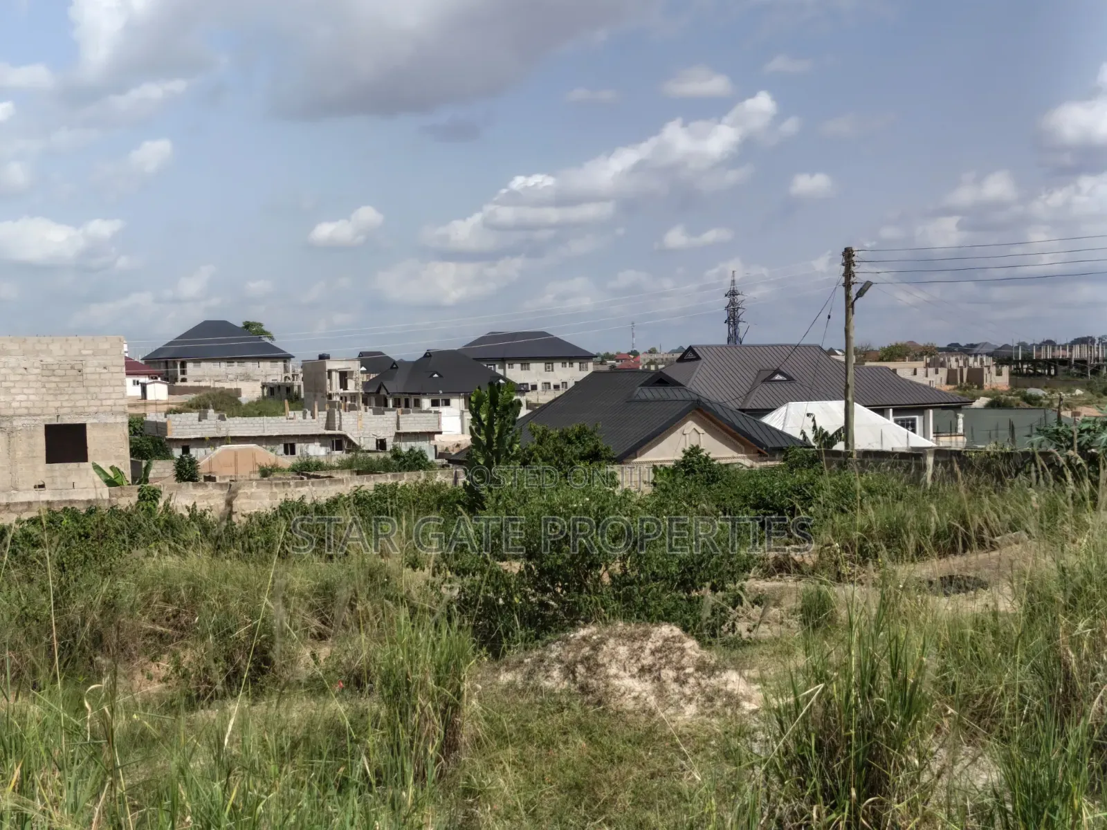 Plot for Sale at Kenyasi Achiase ( 4th Plot Main Road)