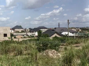 Plot for Sale at Kenyasi Achiase ( 4th Plot Main Road)