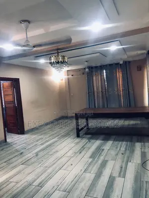 4bdrm House in Lapaz for rent