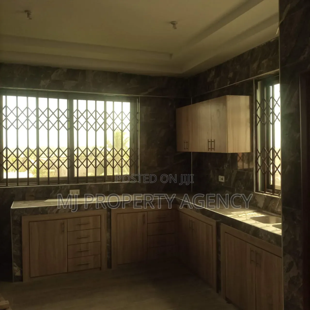 3bdrm Apartment in Golf City -Saki, Community 25 for rent