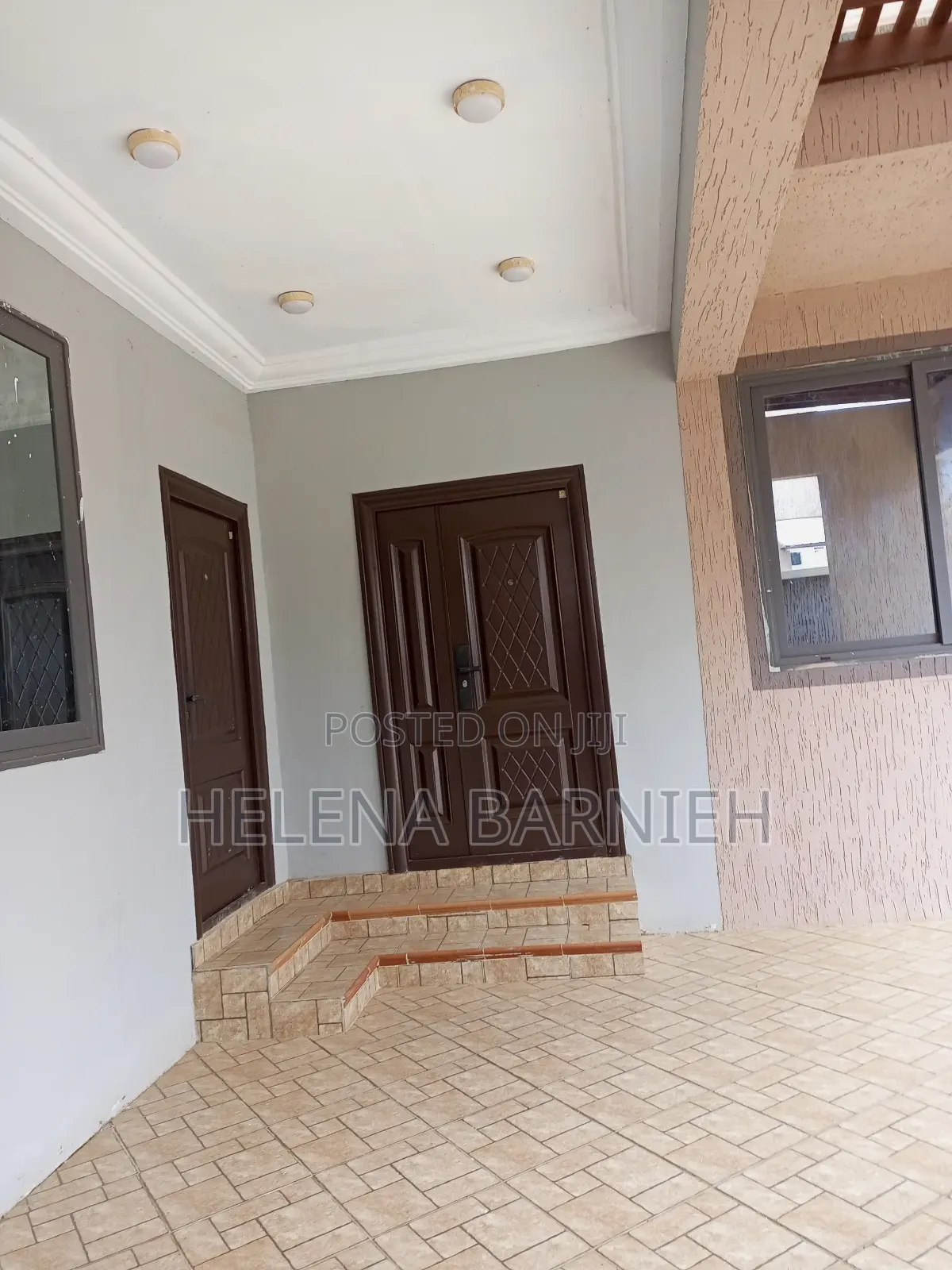 1bdrm Apartment in Helena Estate Agency, Ofankor for rent