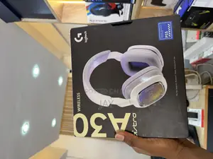 Logitech A30 Ps5/Xbox Headphones