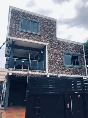 4bdrm Duplex in Tabora Lapaz, Nyanmekye for rent