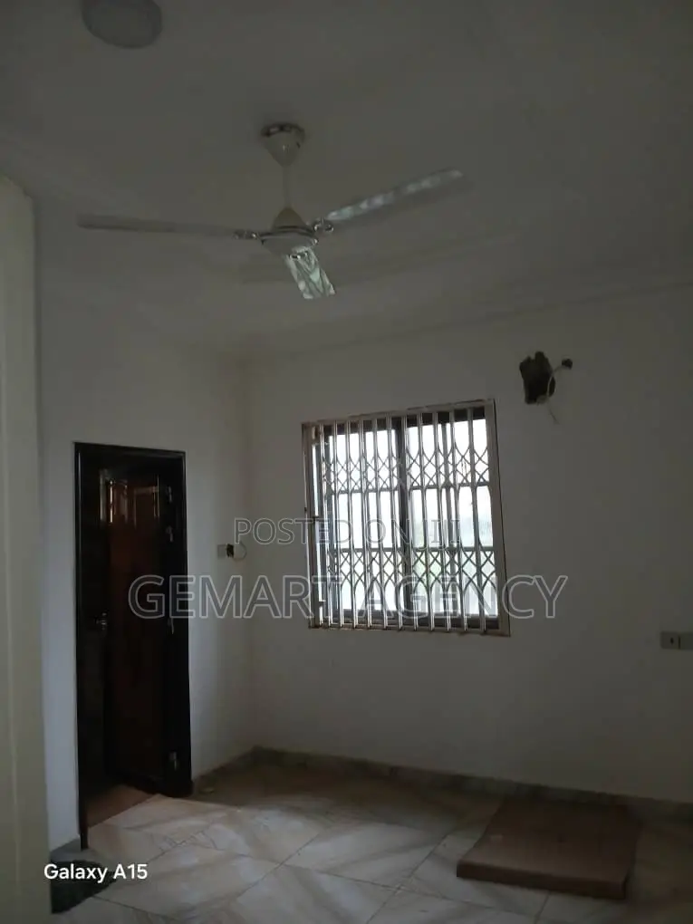 Furnished 4bdrm Apartment in Kwabenya Abuom for sale