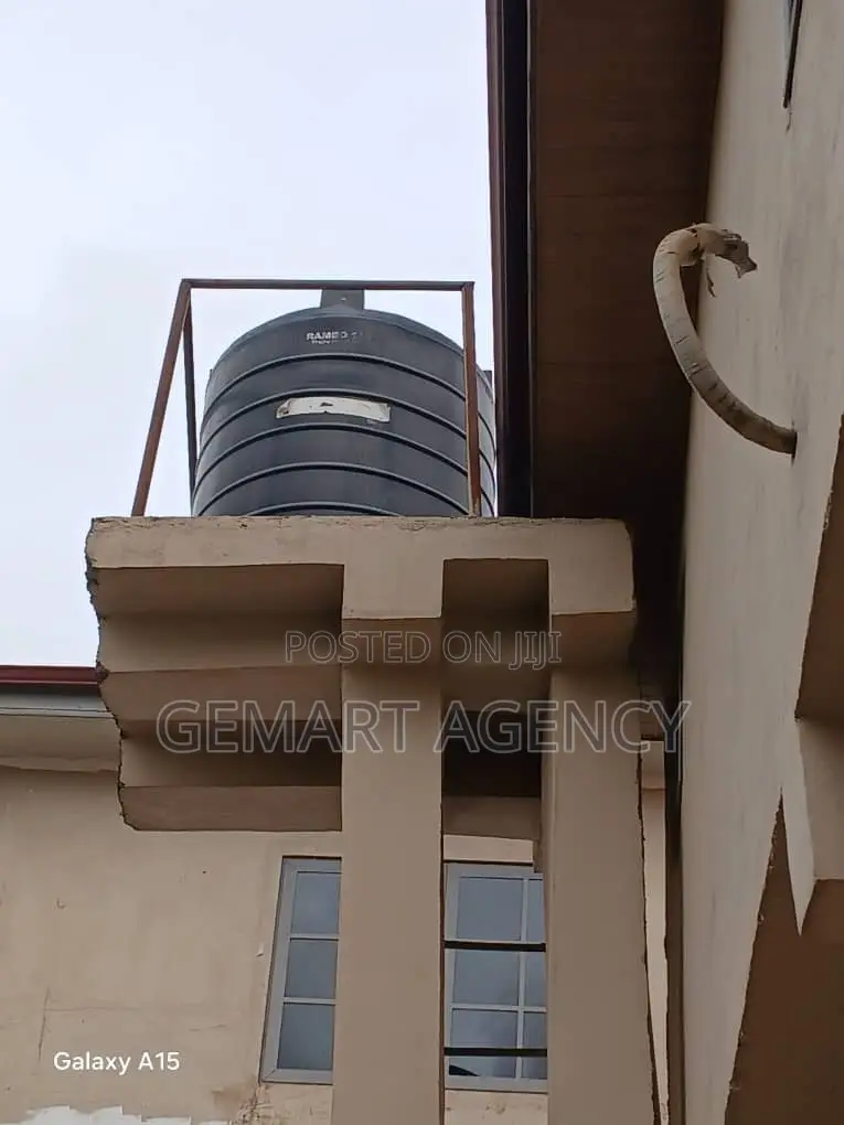 Furnished 4bdrm Apartment in Kwabenya Abuom for sale
