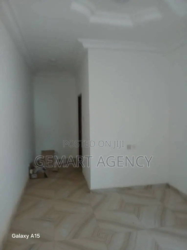 Furnished 4bdrm Apartment in Kwabenya Abuom for sale