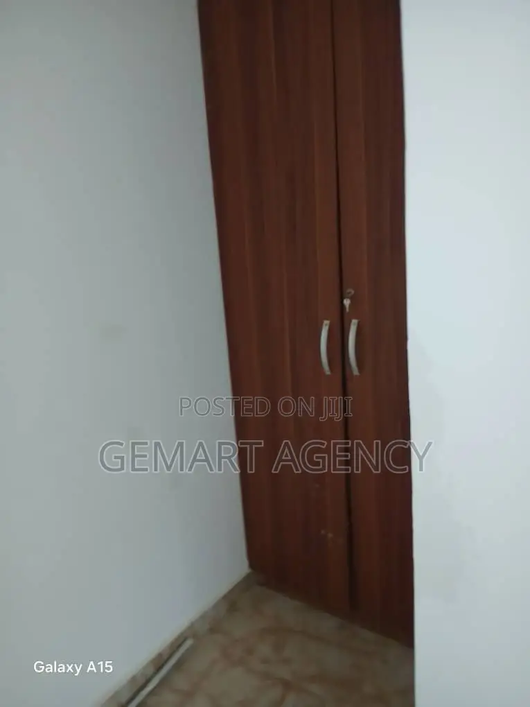 Furnished 4bdrm Apartment in Kwabenya Abuom for sale