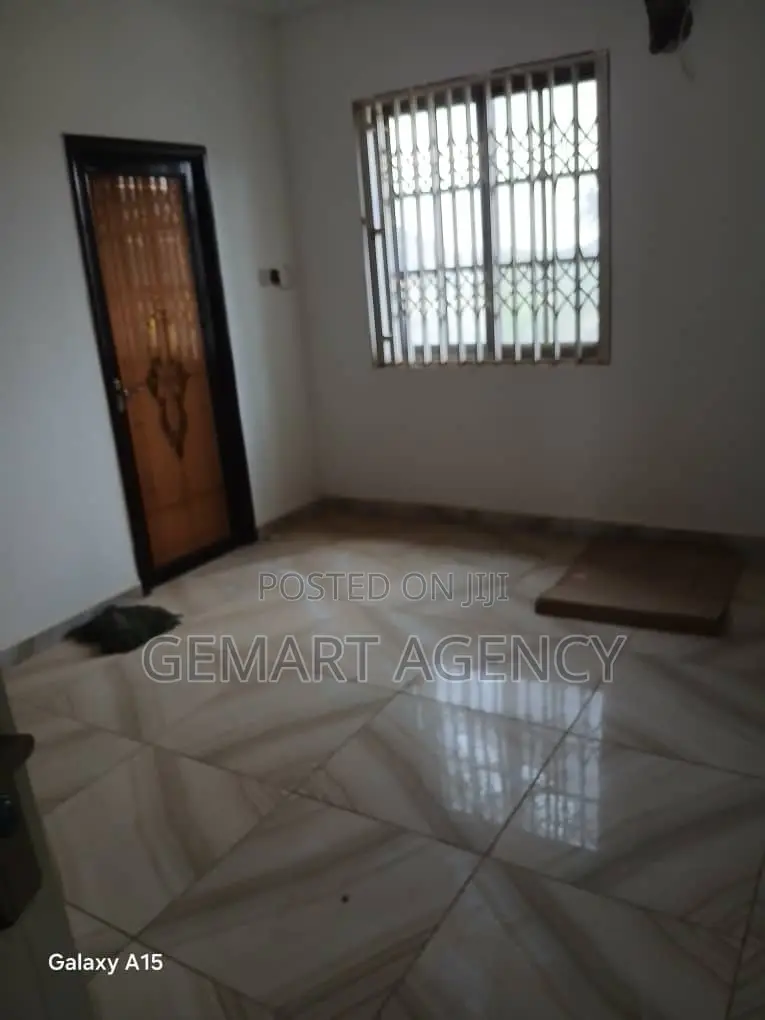 Furnished 4bdrm Apartment in Kwabenya Abuom for sale