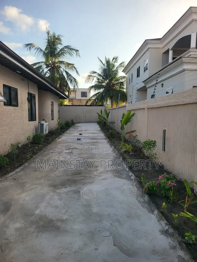 5bdrm House in Mainstay Estates, Tseaddo for rent