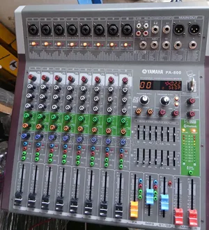 Yamaha Pa-800 8 Channels Mxer