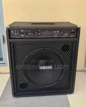 Yamaha Ba300 Bass Guitar Combo