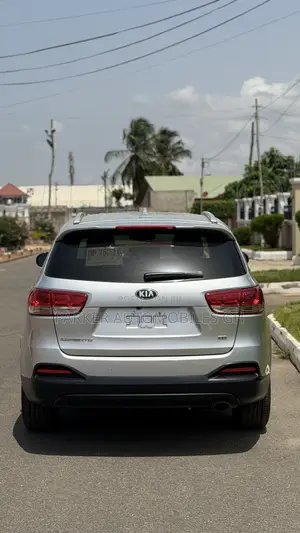 Kia Sorento 2018 Silver