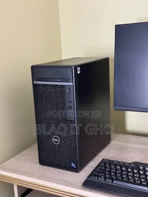 Desktop Computer Dell Optiplex 7000 MT 8GB Intel Core i3 SSD 256GB