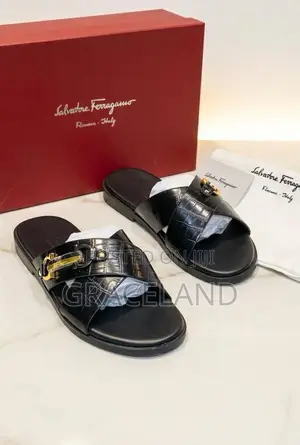 This Is Original Pure Real Leather Men Sandals Slipper Available Stock