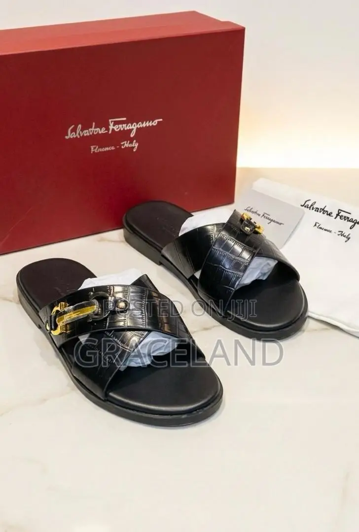 This Is Original Pure Real Leather Men Sandals Slipper Available Stock