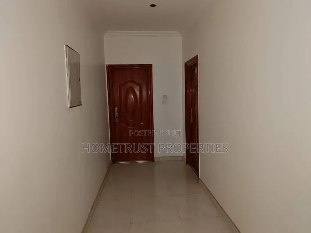 5bdrm Duplex in Amasaman Pobiman for sale