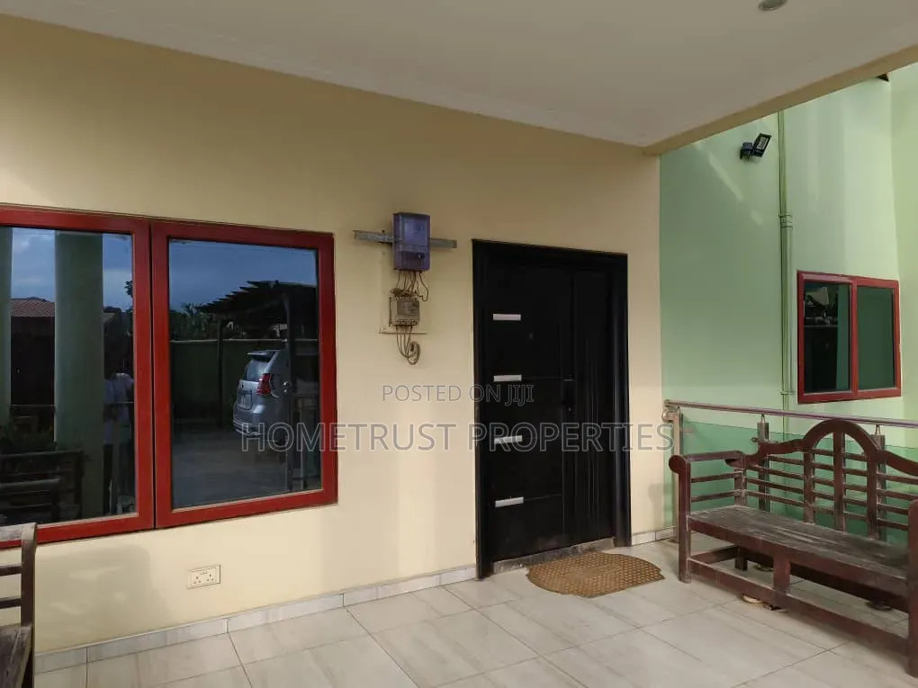 5bdrm Duplex in Amasaman Pobiman for sale