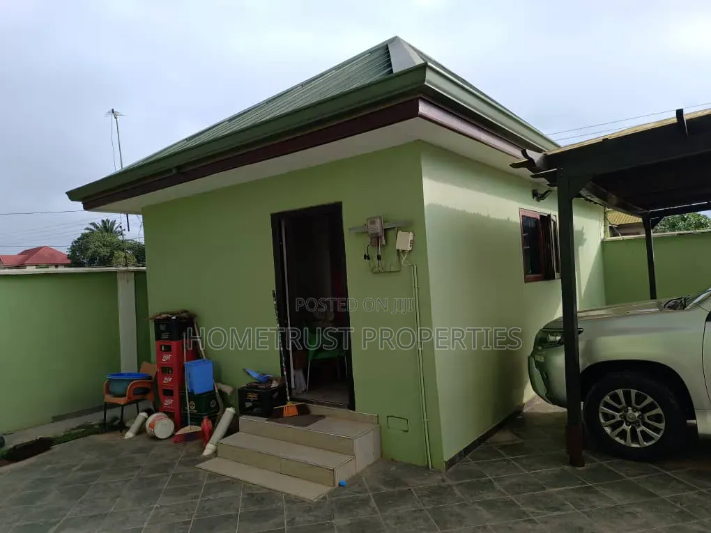 5bdrm Duplex in Amasaman Pobiman for sale