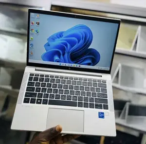 New Laptop HP EliteBook 840 G8 8GB Intel Core i5 SSD 256GB