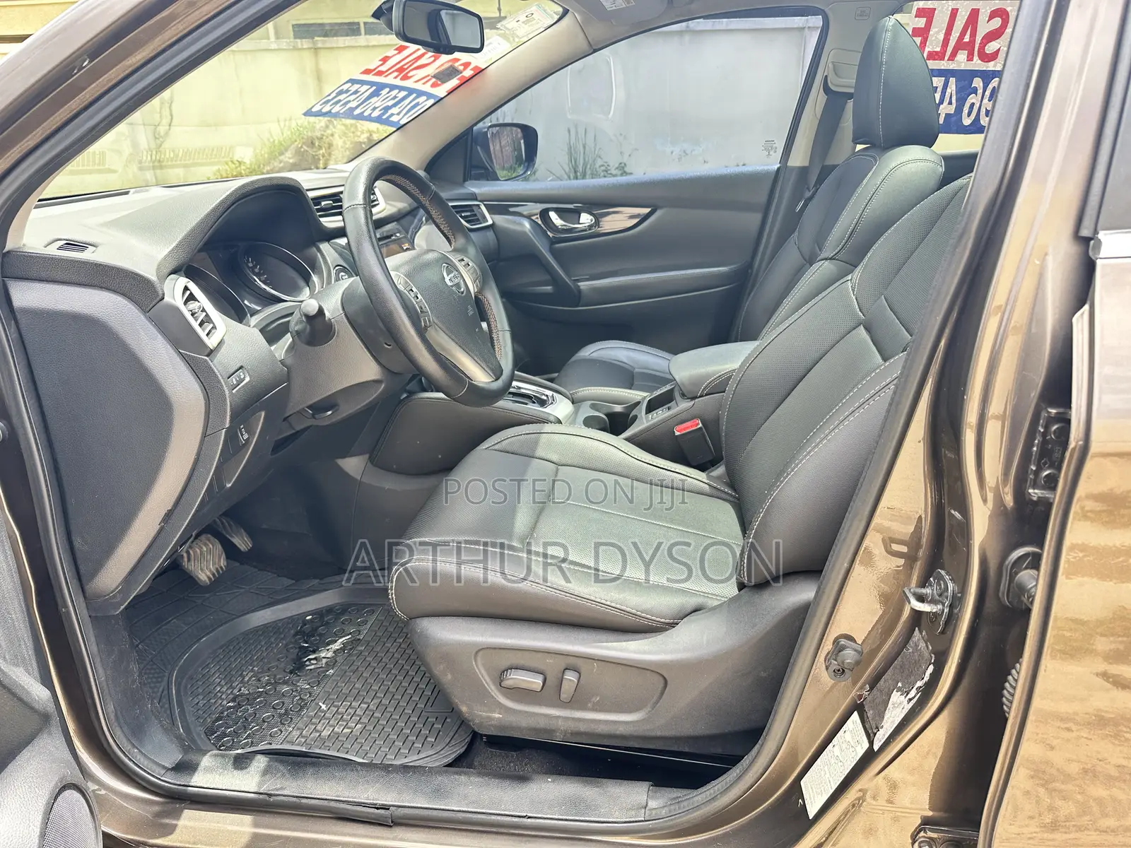 Nissan Qashqai 2015 Brown