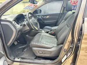 Nissan Qashqai 2015 Brown