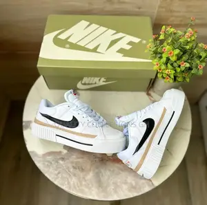Nike Court Legacy Lift Platform