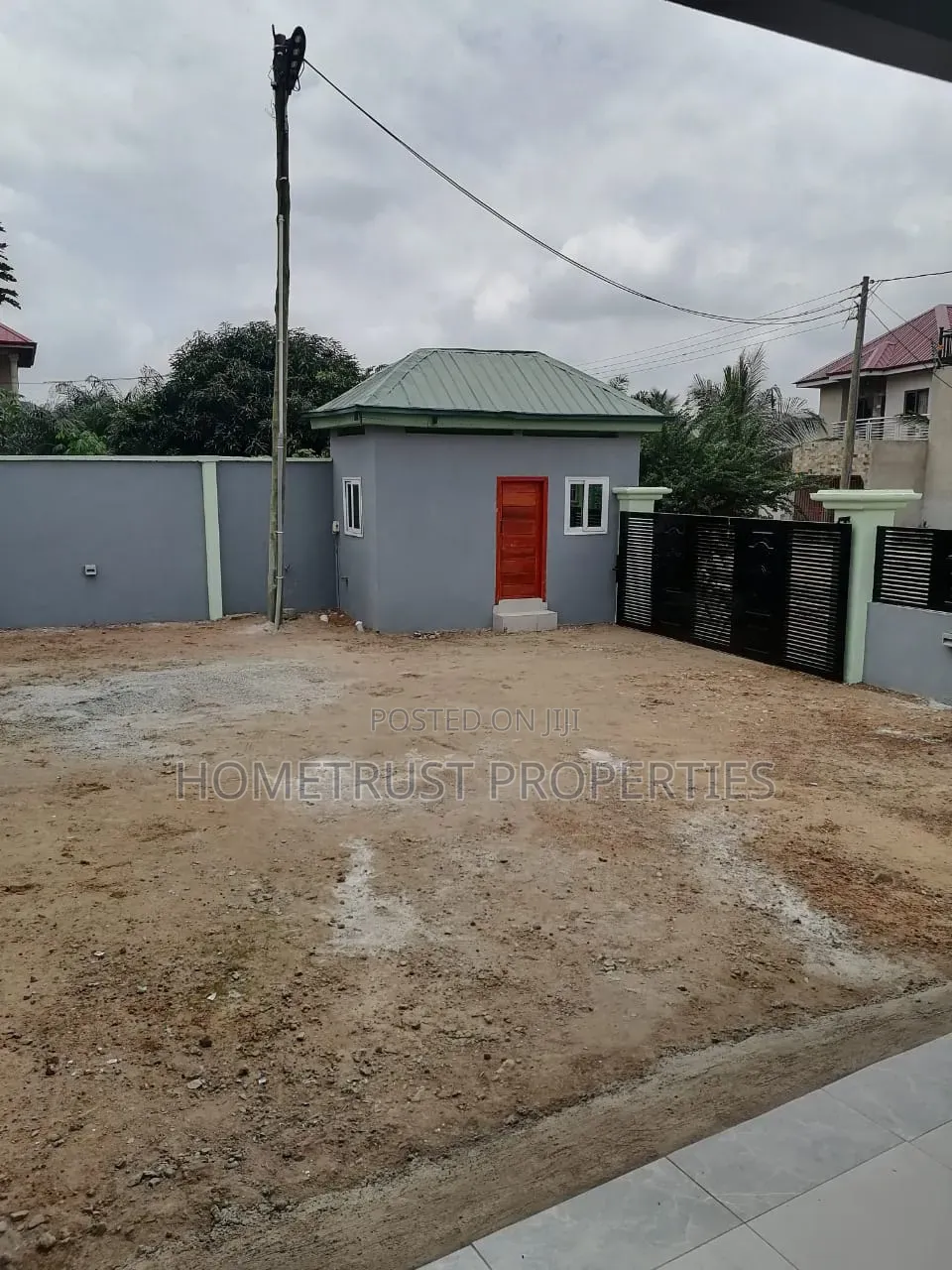 4bdrm House in Pokuase Abensu for sale