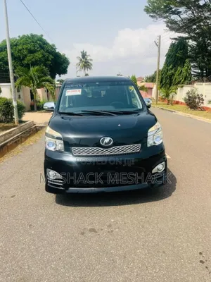 Toyota Voxy 2013 Black