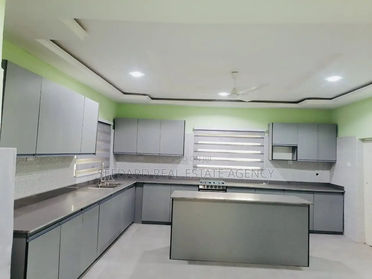 4bdrm House in Sefdard Properties, Pokuase for sale