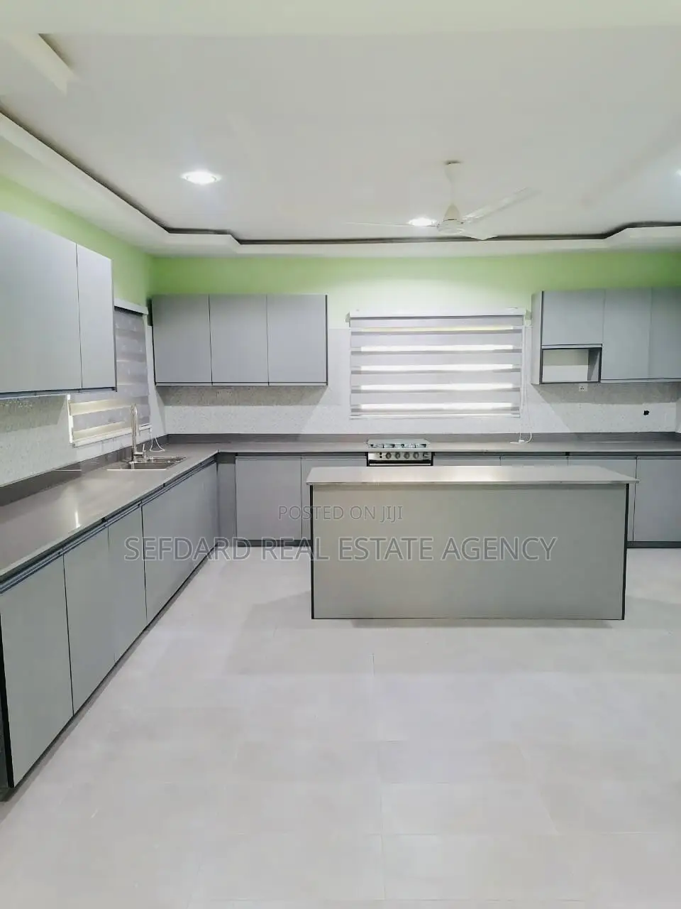 4bdrm House in Sefdard Properties, Pokuase for sale