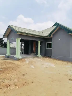 4bdrm House in Sefdard Properties, Pokuase for sale