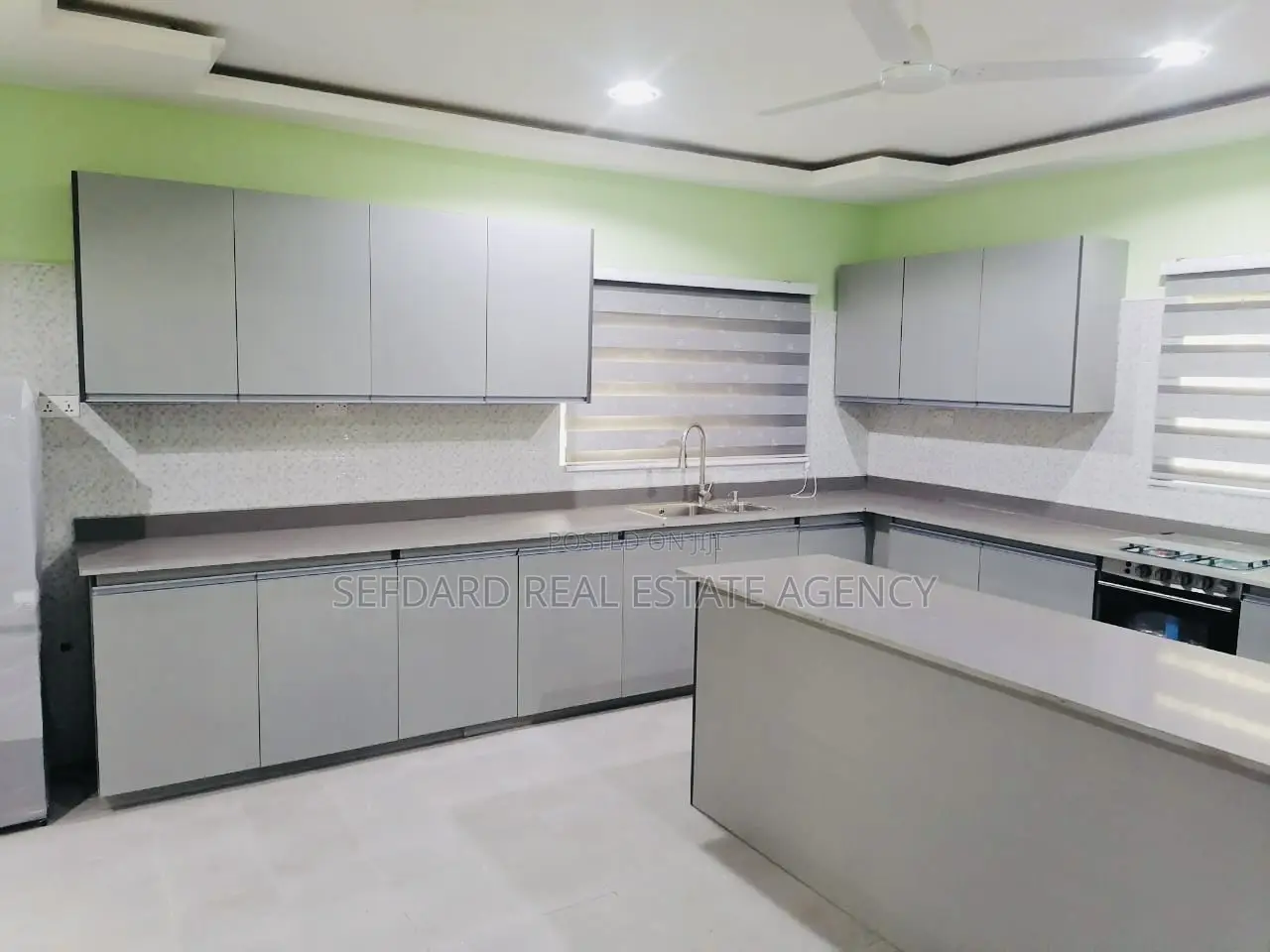 4bdrm House in Sefdard Properties, Pokuase for sale