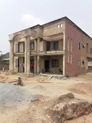 5bdrm Duplex in Sefdard Properties, Amasaman for sale